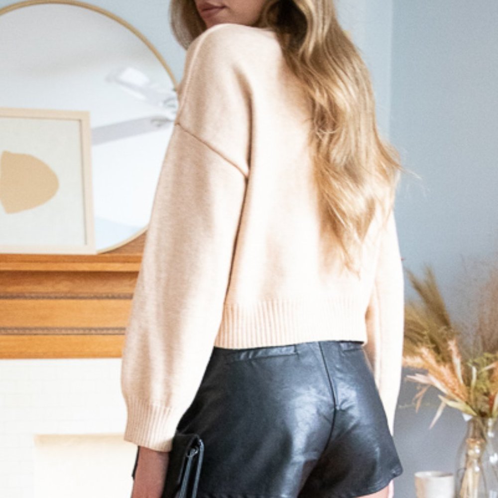 NWT Soft and cozy crop turtle neck sweater - Picture 6 of 11